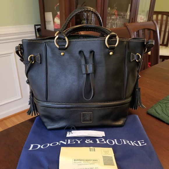 Dooney & Bourke Handbags - Dooney Florentine Buckley❤PRICE FIRM